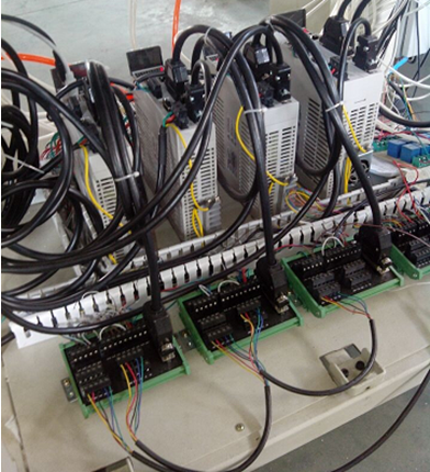 12軸全自動繞線機(jī)控制系統(tǒng) 15242251152004651343.png