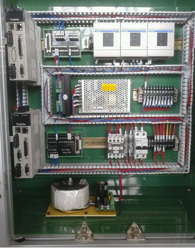 單軸繞線機(jī)應(yīng)用 15242252722004148001.png